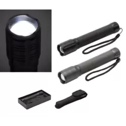 Latarka 450 lumenów