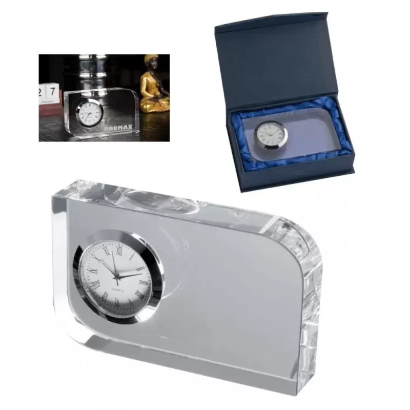 Szklany blok z zegarem